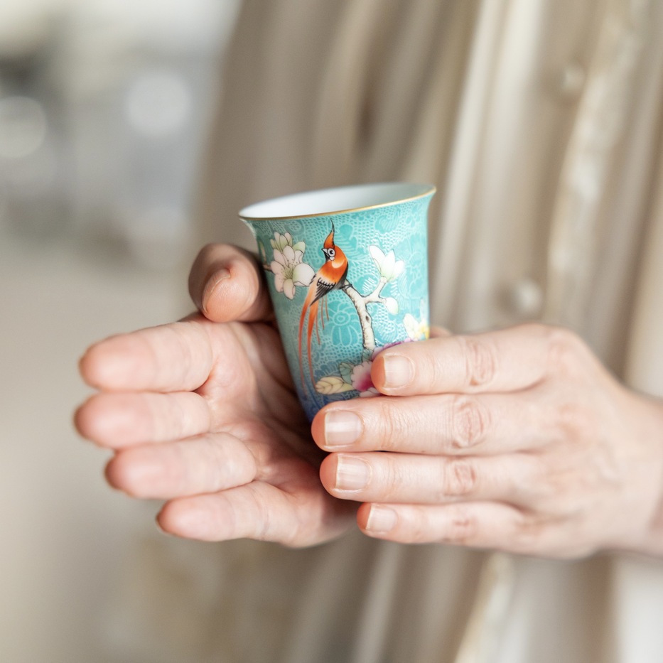 第1回] 粉彩扒花とは何か〜粉彩と扒花、二つの古法が生む景徳鎮磁器の